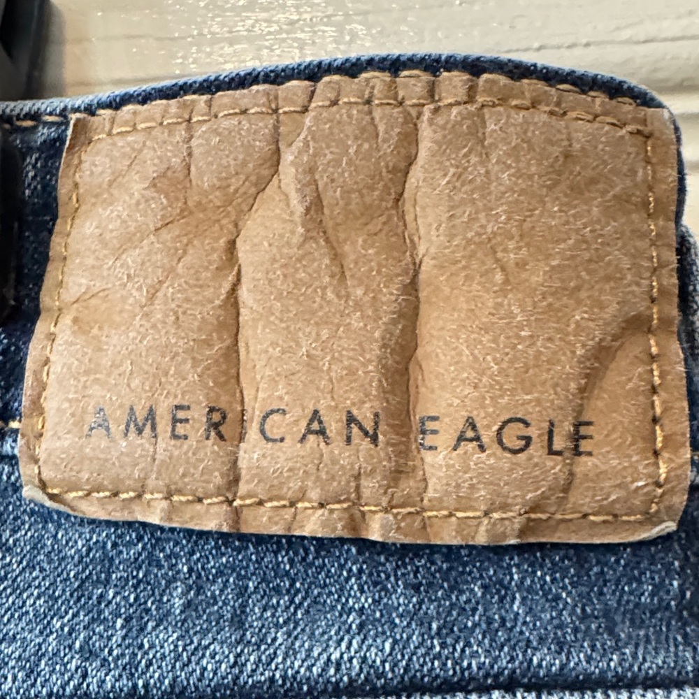 American Eagle Men’s 34x30 AirFlex+ Temp Tech Medium Wash Blue Straight Jeans - Picture 5 of 11